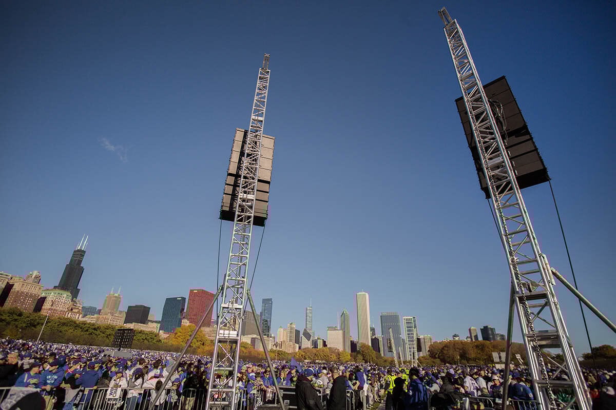 02_cubs_celebration