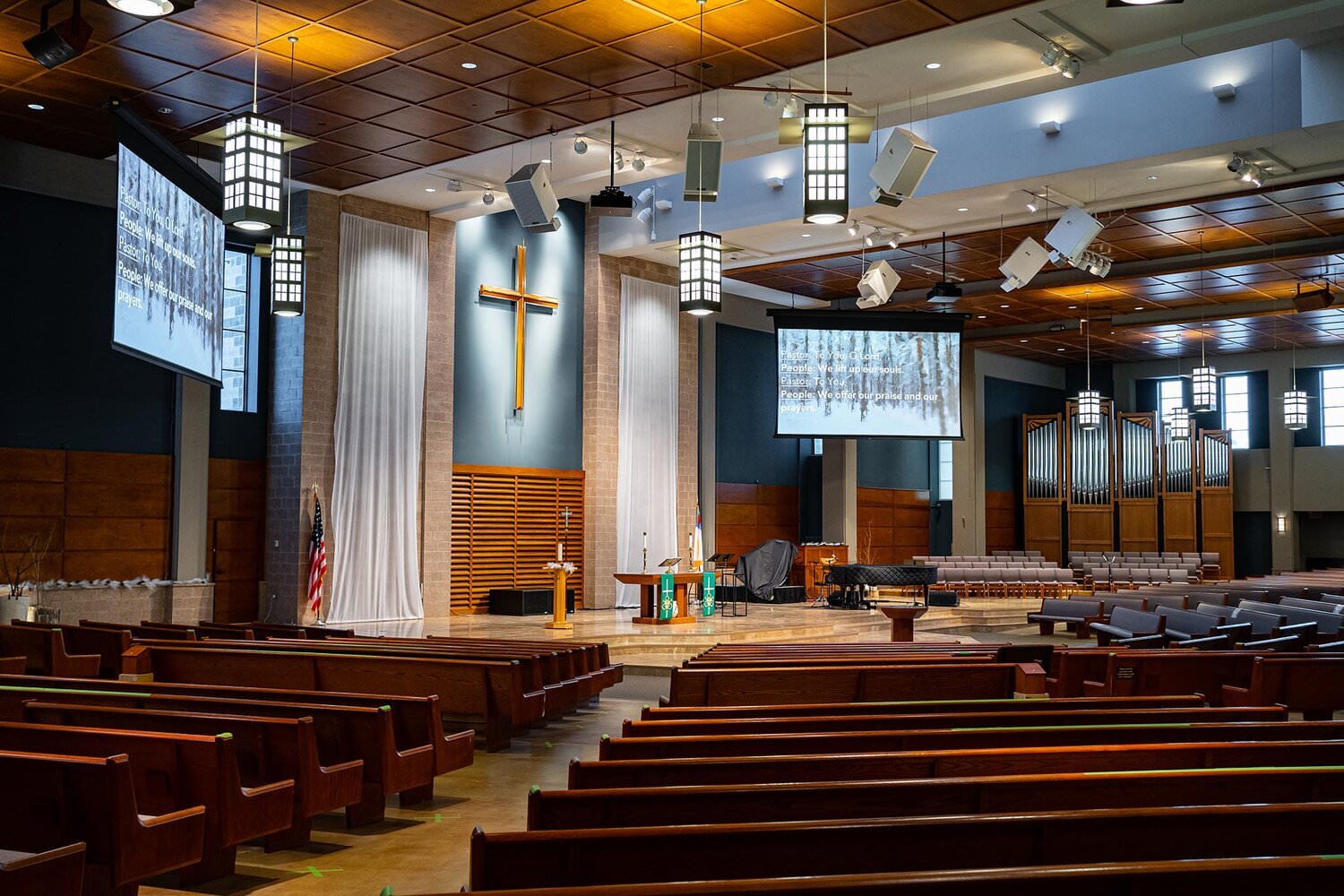 Clearwing+-+Hales+Corners+Lutheran+Church+Video+Install+-+1