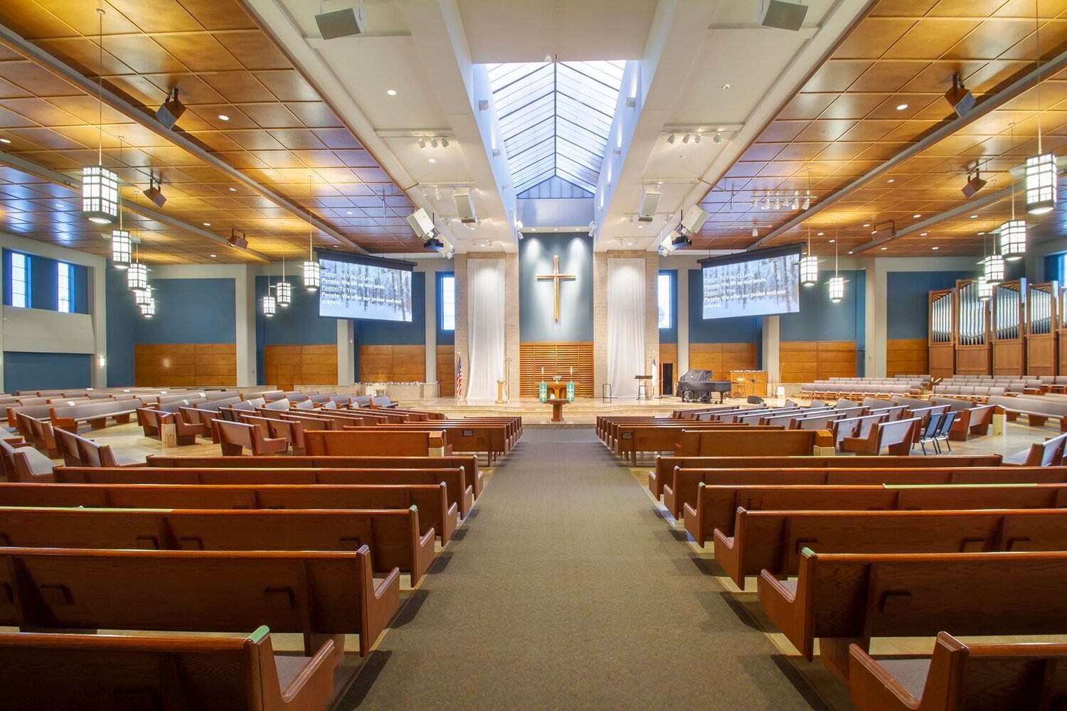 Clearwing+-+Hales+Corners+Lutheran+Church+Video+Install+-+6
